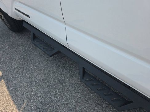 Certified 2025 Toyota Tacoma TRD Sport AWD/4WD image 8