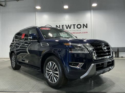 Used 2024 Nissan Armada SL w/ Captain's Chairs Package image 43