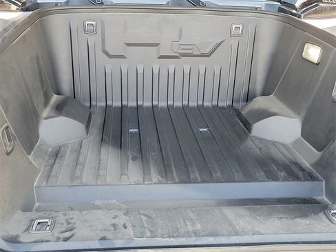 New 2025 GMC Hummer EV 2X image 13