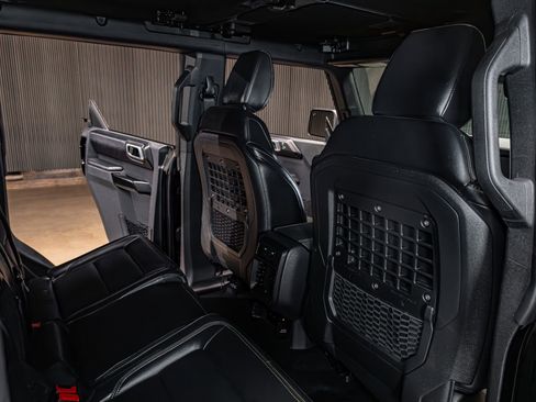 Used 2025 Ford Bronco Badlands image 25