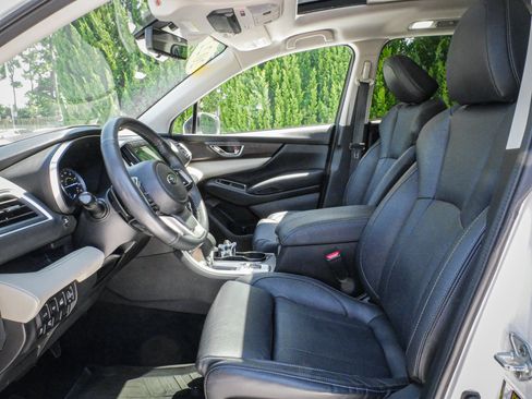Used 2022 Subaru Ascent Touring AWD/4WD image 16