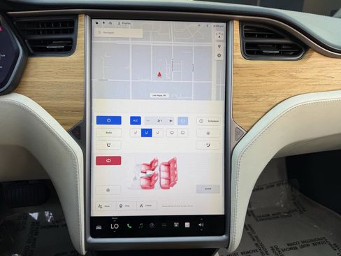 Used 2018 Tesla Model S 100D image 10