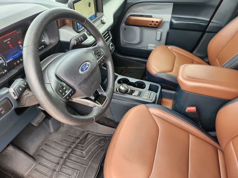 Used 2022 Ford Maverick Lariat w/ Lariat Luxury Package FWD image 14
