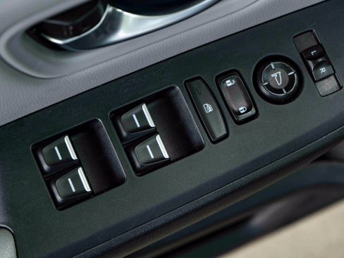 Used 2024 Honda Pilot Touring image 38