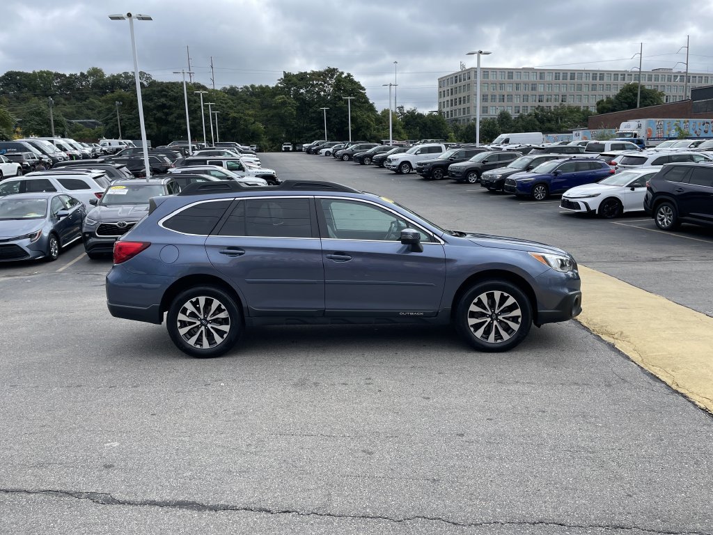 Used 2016 Subaru Outback 2.5i Limited AWD/4WD image 7