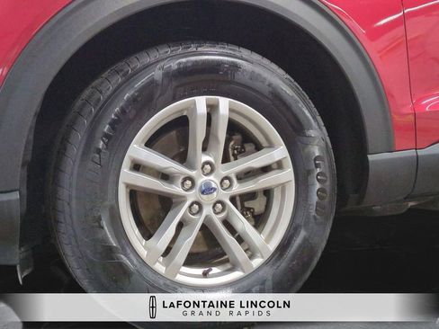 Used 2023 Ford Explorer XLT w/ Equipment Group 202A image 32