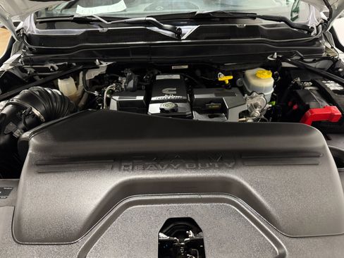 Used 2024 RAM 3500 Tradesman w/ Chrome Appearance Group image 63