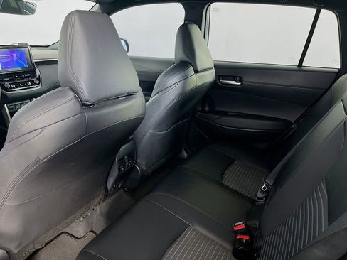 Used 2024 Toyota Corolla Cross AWD Hybrid w/ Convenience Package image 32