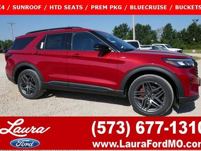 New 2025 Ford Explorer ST-Line w/ Premium Package