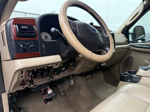 Used 2005 Ford F250 XL image 17