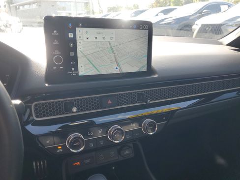 Used 2025 Honda Civic Sport image 25