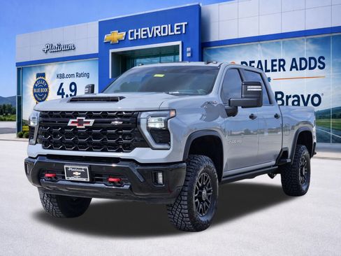 Certified 2025 Chevrolet Silverado 2500 ZR2 w/ Technology Package AWD/4WD image 2