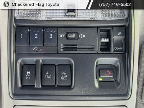 Used 2020 Toyota 4Runner Limited image 11