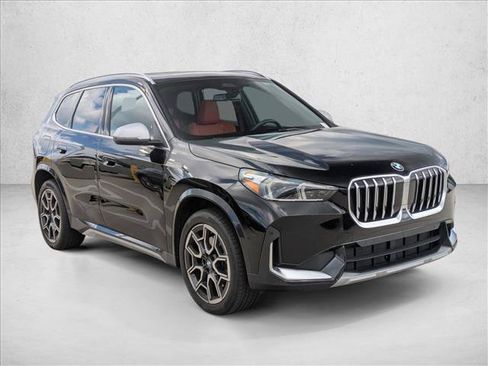 Used 2024 BMW X1 xDrive28i w/ Convenience Package AWD/4WD image 3