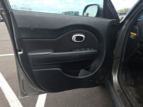 Used 2017 Kia Soul image 20
