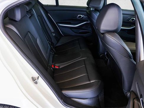 New 2025 BMW 330i xDrive Sedan w/ Premium Package AWD/4WD image 19