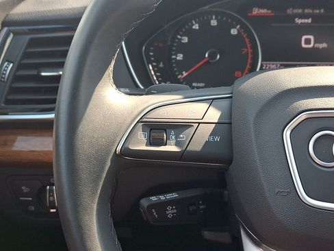 Used 2023 Audi Q5 2.0T Premium w/ Convenience Package AWD/4WD image 22