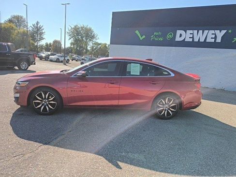 Used 2021 Chevrolet Malibu RS image 2