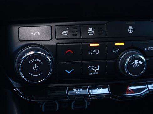 Used 2024 Dodge Durango R/T image 29