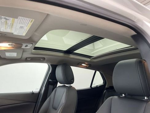 Used 2022 Buick Encore GX Essence w/ Experience Buick Package image 21