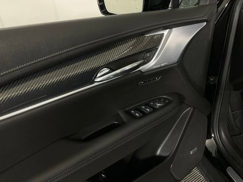 Certified 2025 Cadillac XT6 Sport w/ Technology Package AWD/4WD image 26