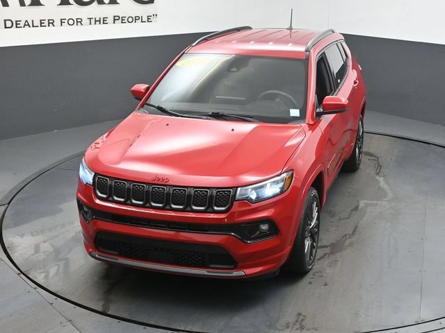 Used 2023 Jeep Compass Limited AWD/4WD image 47