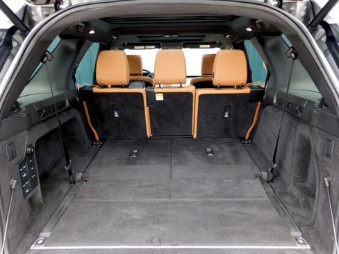 Used 2017 Land Rover Discovery HSE Luxury image 24