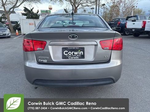 Used 2011 Kia Forte EX image 5