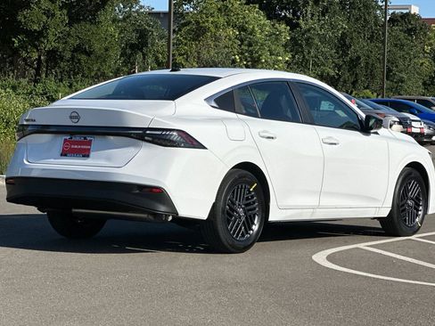 New 2026 Nissan Sentra SV FWD image 4