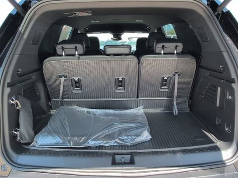 New 2026 Chevrolet Traverse LT w/ Midnight/Sport Edition FWD image 11