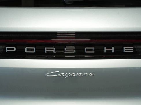 New 2026 Porsche Cayenne AWD/4WD image 39