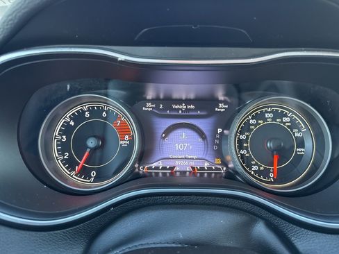 Used 2021 Jeep Cherokee Limited image 9