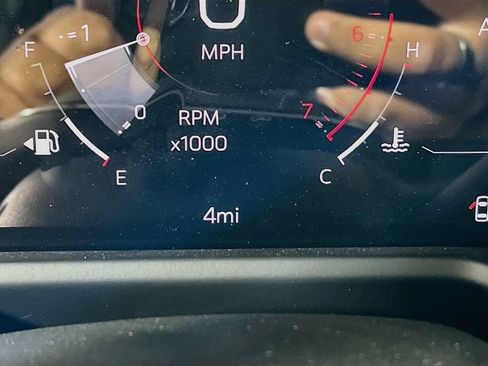 New 2026 GMC Acadia Elevation w/ Elevation Premium Package AWD/4WD image 11