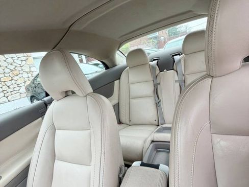 Used 2012 Volvo C70 T5 FWD image 17