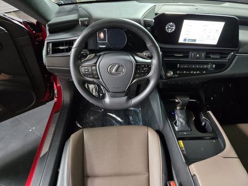 Certified 2025 Lexus ES 350 w/ Premium Package image 17