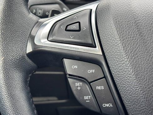 Used 2022 Ford Edge SEL w/ Convenience Package image 19