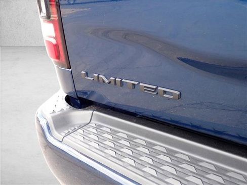Used 2024 RAM 2500 Limited AWD/4WD image 3