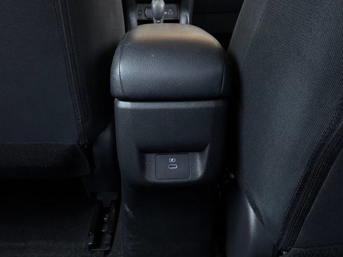 Used 2025 Nissan Versa SV FWD image 13