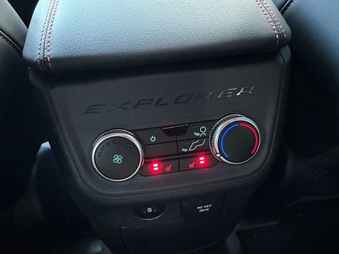 Used 2025 Ford Explorer ST AWD/4WD image 19