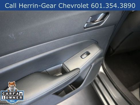Used 2024 Nissan Altima 2.5 SV FWD image 15