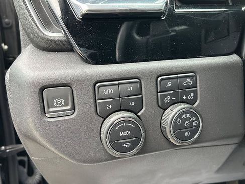Certified 2024 Chevrolet Silverado 1500 LT Trail Boss w/ LT Trail Boss Premium Package AWD/4WD image 25