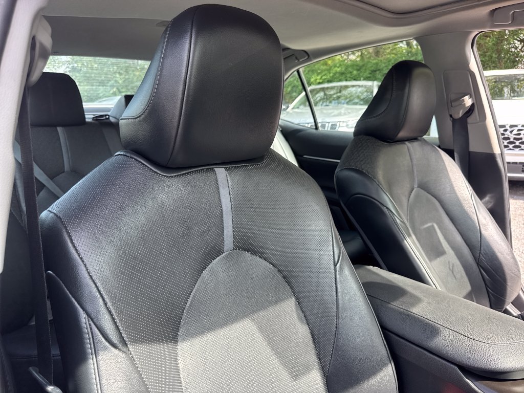 Used 2022 Toyota Camry XLE w/ Navigation Upgrade Package FWD image 26