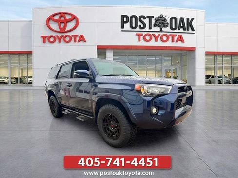 Used 2023 Toyota 4Runner SR5 Premium w/ Moonroof Package AWD/4WD image 1