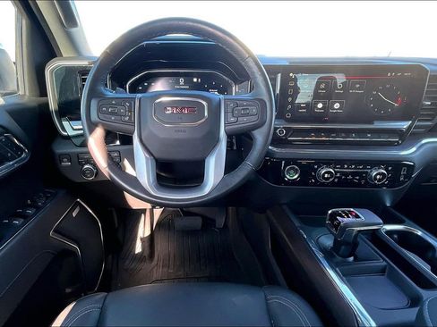 Used 2023 GMC Sierra 1500 SLT image 7