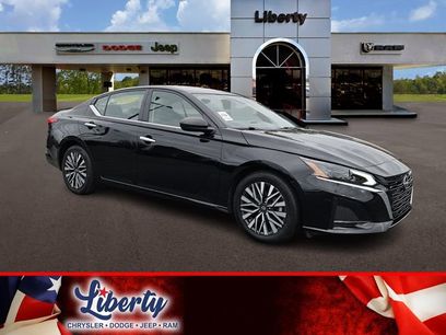 Used 2024 Nissan Altima 2.5 SV