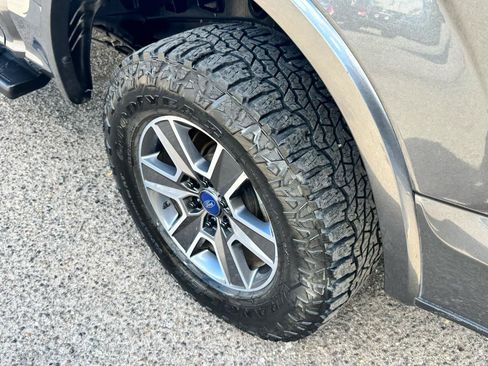 Used 2017 Ford F150 Lariat AWD/4WD image 11