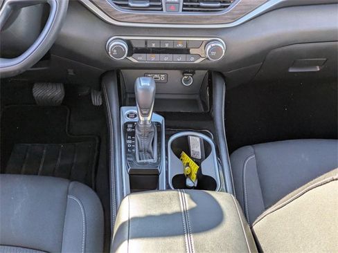 Used 2023 Nissan Altima 2.5 SV image 18