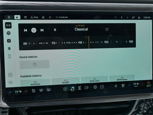 Used 2023 Rivian R1T Adventure image 22