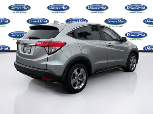 Used 2019 Honda HR-V LX image 8