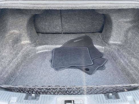 Used 2015 Ford Taurus Limited FWD image 10